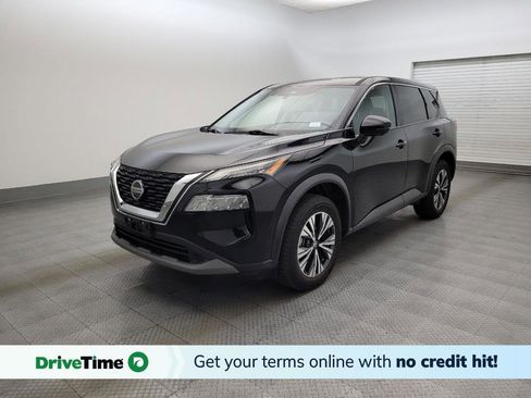 Used 2021 Nissan Rogue SV image 1