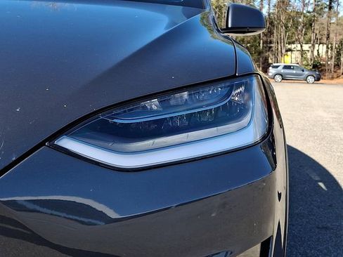 Used 2023 Tesla Model X image 11