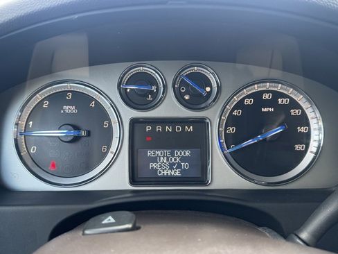 Used 2013 Cadillac Escalade Premium image 22