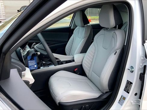 New 2026 Hyundai Elantra Limited FWD image 7