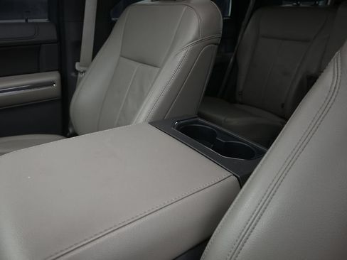 Used 2020 Ford Expedition XLT w/ Equipment Group 202A RWD image 14
