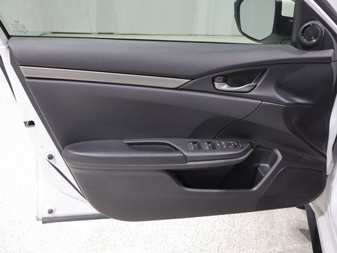 Used 2020 Honda Civic Sport image 13