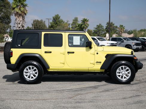 Used 2023 Jeep Wrangler Sport S image 3