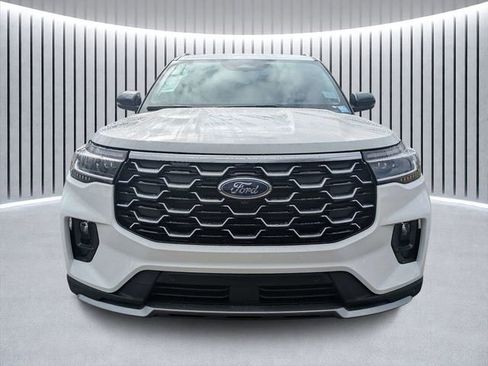 New 2026 Ford Explorer Platinum RWD image 8