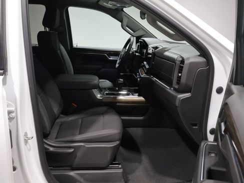 Used 2023 Chevrolet Silverado 1500 LT AWD/4WD image 22