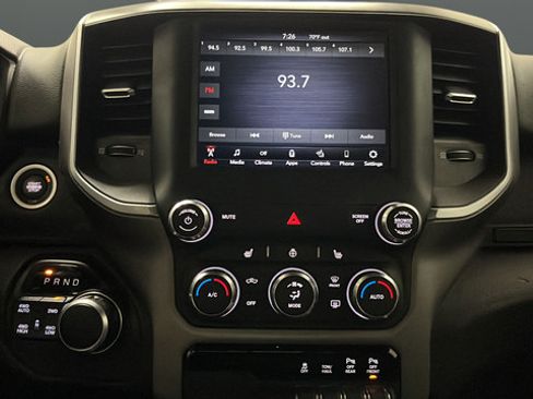Used 2019 RAM 1500 Big Horn AWD/4WD image 12