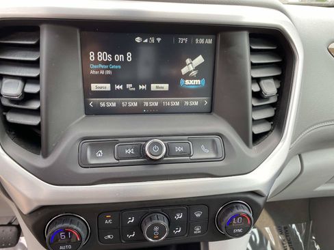 Used 2017 GMC Acadia SLE FWD image 11