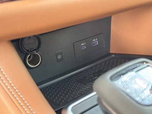 New 2025 Nissan Pathfinder Platinum image 28