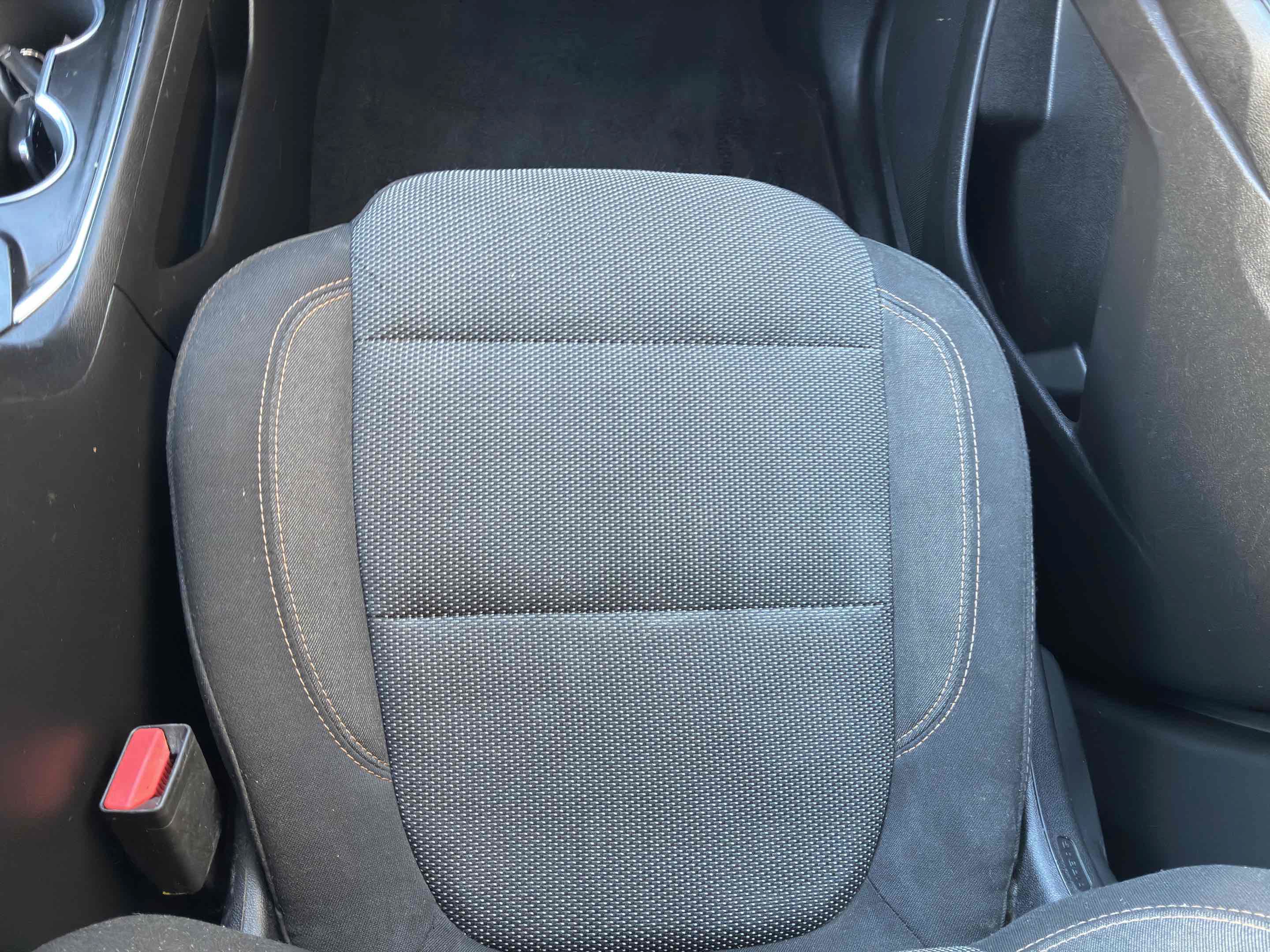 Used 2018 Chevrolet Traverse LT FWD image 41