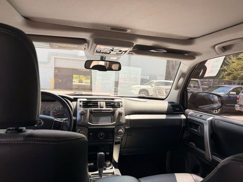 Used 2016 Toyota 4Runner SR5 Premium AWD/4WD image 8
