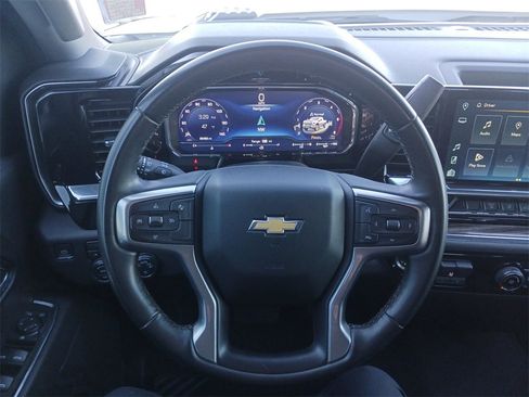 Used 2024 Chevrolet Silverado 2500 LT image 17