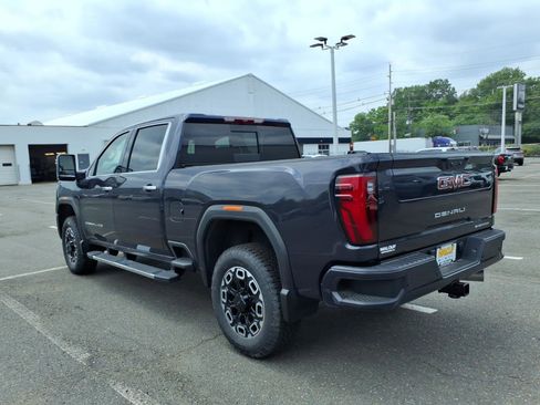 New 2026 GMC Sierra 2500 Denali w/ LPO, GMC Protection Package AWD/4WD image 4