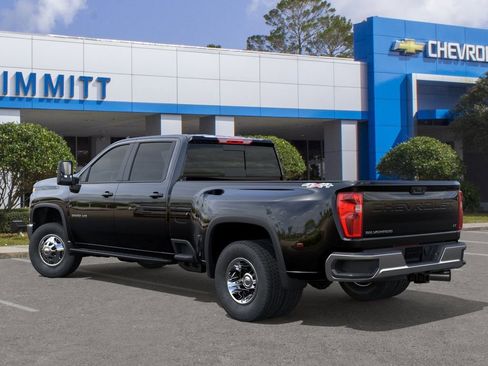 New 2026 Chevrolet Silverado 3500 LT w/ Convenience Package AWD/4WD image 3