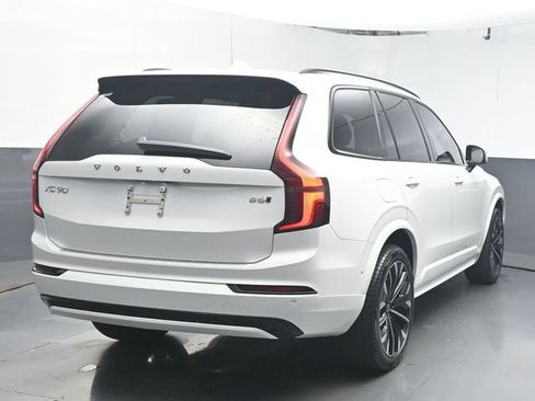 Certified 2026 Volvo XC90 B6 Ultra w/ Protection Package Premier AWD/4WD image 7