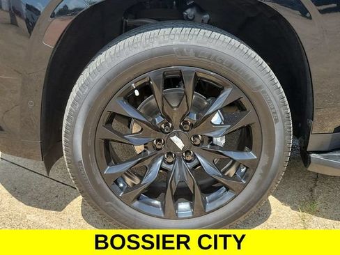 Certified 2023 Cadillac Escalade Premium Luxury w/ LPO, Radiant Package RWD image 34