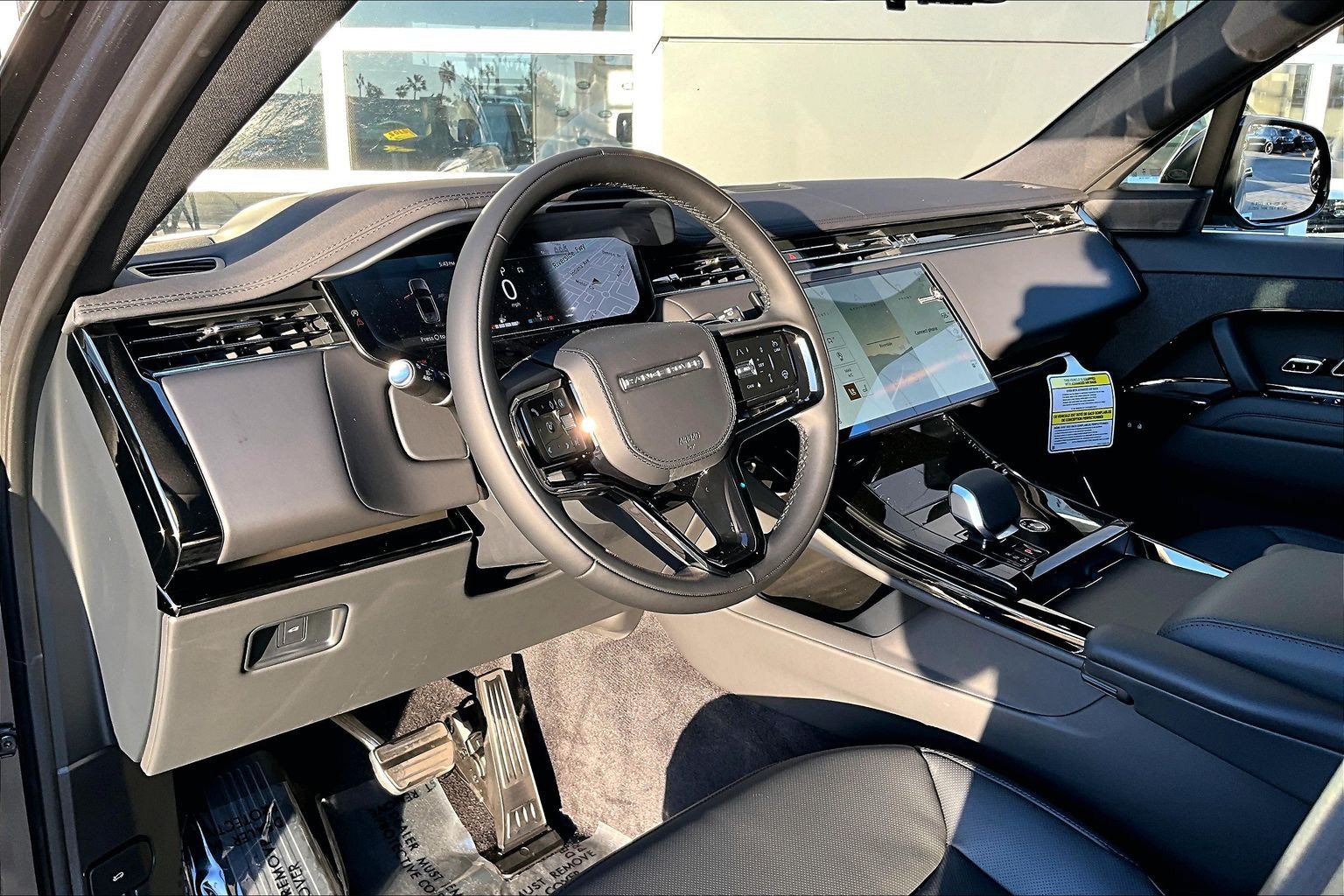 New 2027 Land Rover Range Rover Sport Dynamic SE AWD/4WD image 6