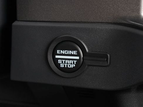 New 2025 Ford Bronco 4-Door AWD/4WD image 13