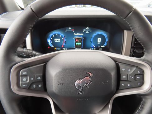 New 2025 Ford Bronco Outer Banks image 11