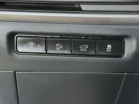 Used 2025 Kia Telluride S image 17