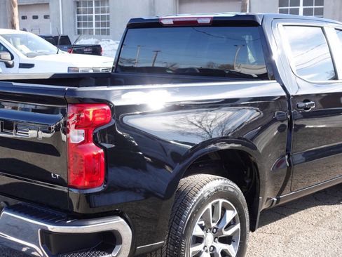 Used 2024 Chevrolet Silverado 1500 LT image 11