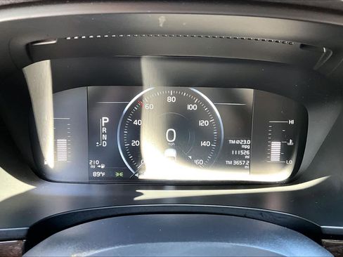 Used 2017 Volvo S90 T5 Momentum w/ Vision Package FWD image 26
