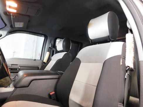 Used 2012 Ford F250 XLT AWD/4WD image 3