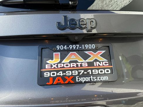 Used 2018 Jeep Renegade Altitude w/ UConnect 8.4 Nav Group image 5