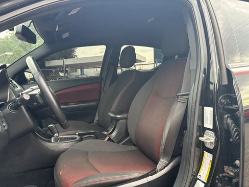 Used 2012 Dodge Avenger SXT Plus FWD image 11