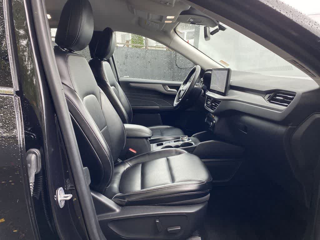Used 2024 Ford Escape Platinum AWD/4WD image 18