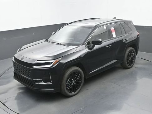 Used 2026 Toyota RAV4 XSE w/ Weather Package image 31