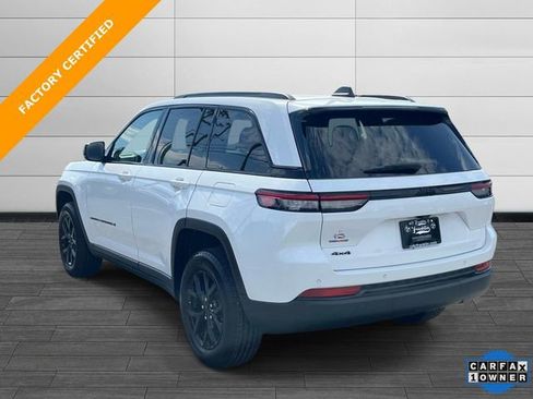 Certified 2024 Jeep Grand Cherokee Altitude AWD/4WD image 5