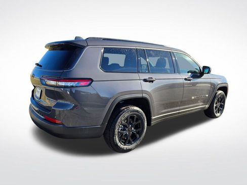New 2026 Jeep Grand Cherokee L 4WD image 3