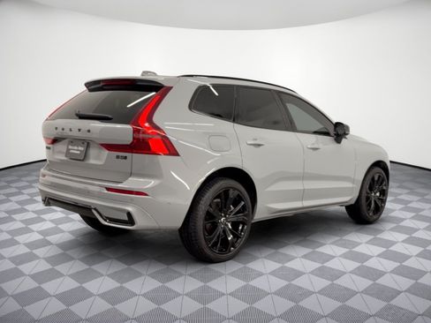 Used 2026 Volvo XC60 B5 Ultra w/ Climate Package AWD/4WD image 9