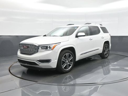 Used 2017 GMC Acadia Denali AWD/4WD image 3