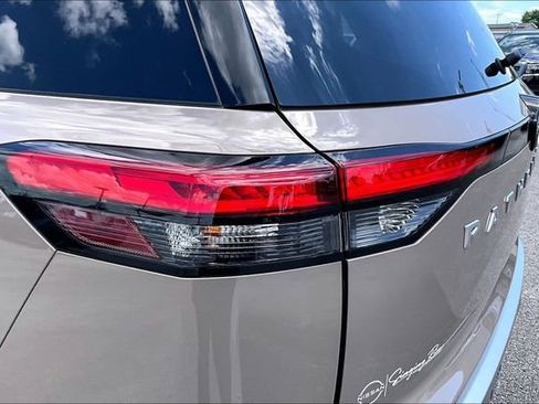 Certified 2025 Nissan Pathfinder Platinum w/ Cargo Package FWD image 20
