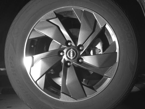 Used 2025 Nissan Rogue SV image 13