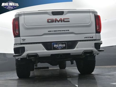 Used 2022 GMC Sierra 1500 AT4 w/ AT4 Premium Package AWD/4WD image 22