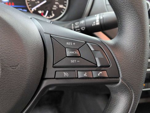 Used 2024 Nissan Altima 2.5 S AWD/4WD image 17