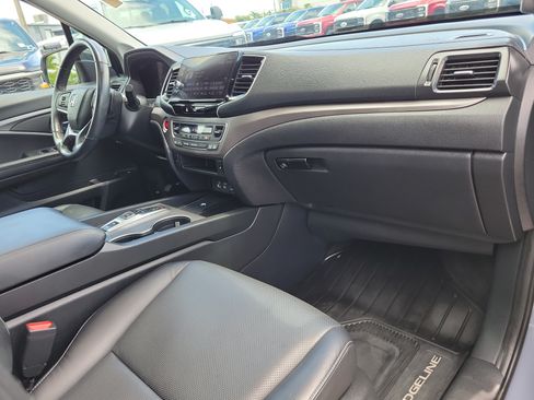 Used 2025 Honda Ridgeline RTL+ image 12