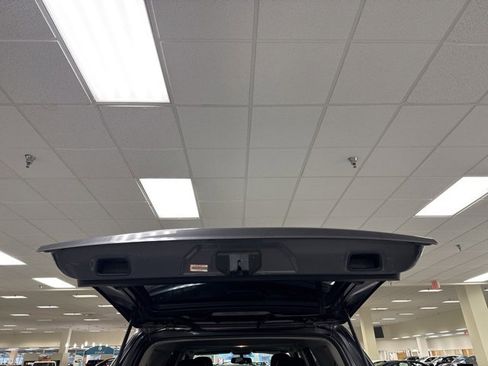 Used 2013 Toyota 4Runner Limited image 17