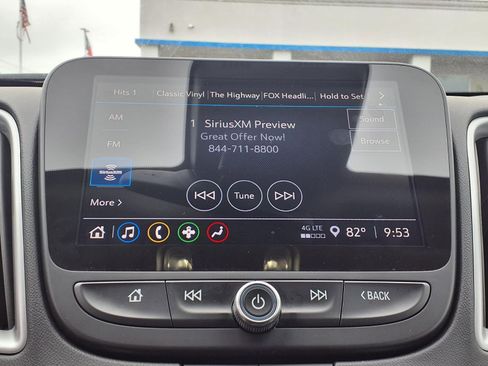 Used 2025 Chevrolet Malibu LT FWD image 9