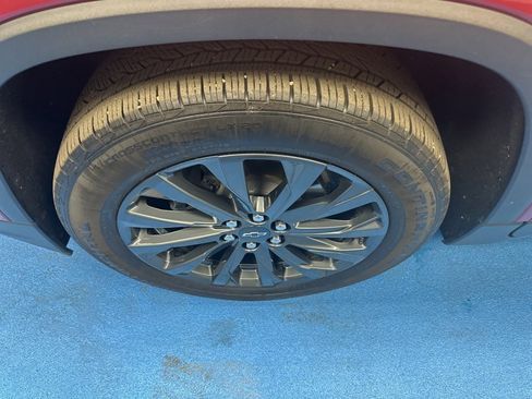 Certified 2023 Chevrolet Traverse RS image 18