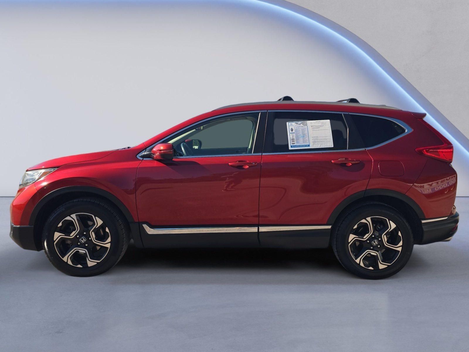 Used 2018 Honda CR-V Touring image 2