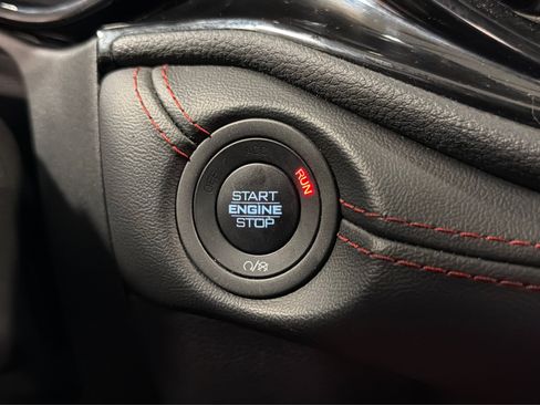 Used 2025 Dodge Durango GT AWD/4WD image 32