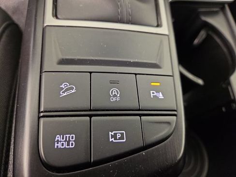 Certified 2026 Kia Sportage LX FWD image 25