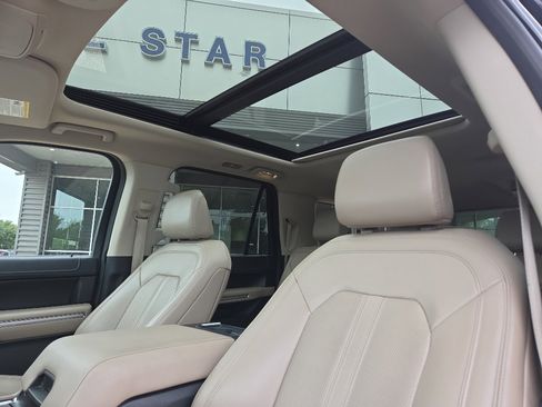 Used 2024 Ford Expedition Max Limited RWD image 22