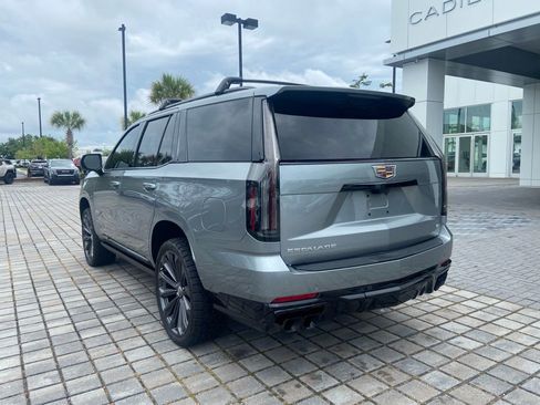 Certified 2025 Cadillac Escalade V AWD/4WD image 7