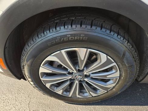 Used 2024 Buick Envision Preferred AWD/4WD image 25