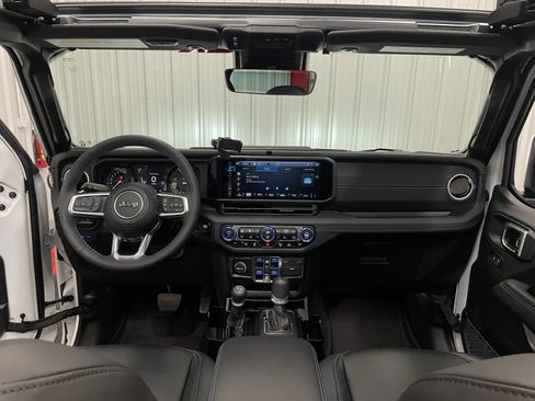 Used 2024 Jeep Wrangler High Altitude AWD/4WD image 30