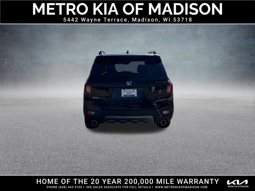 Used 2023 Honda Passport TrailSport image 4
